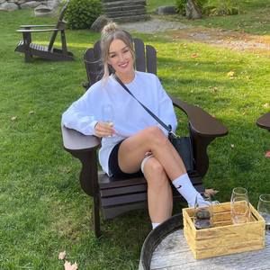 Meet your Posher, Camille